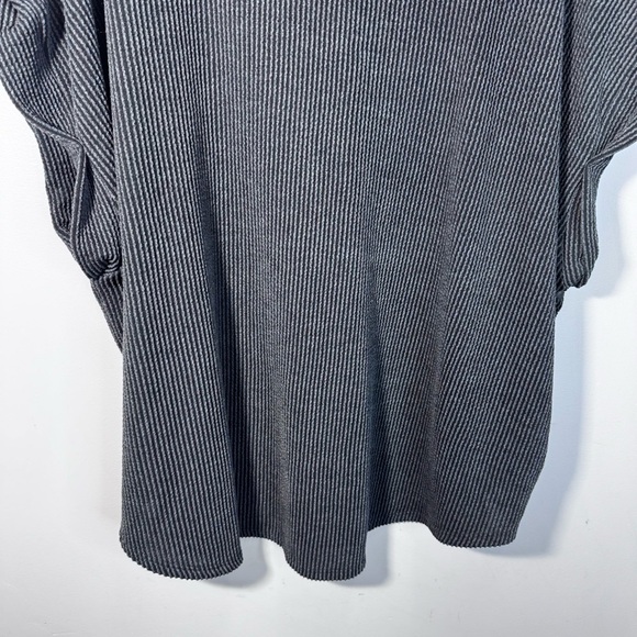 Torrid Scoop Neck Dolman Tee Grey Size 3X - Picture 6 of 16